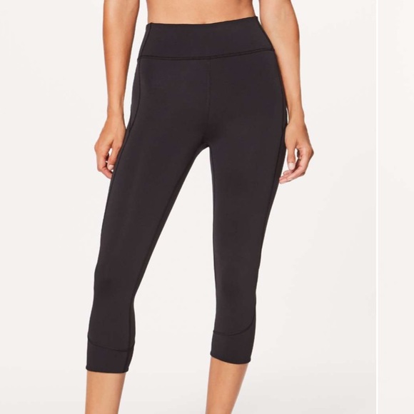 lululemon athletica Pants - Lululemon In Movement Crop *Everlux 19"